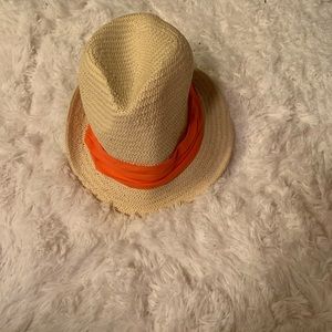 Straw brim hat